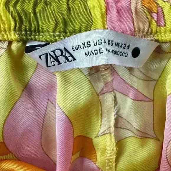 Zara Loose Fitting Satin High Waisted Print Pant Size XS EUC! - Picture 12 of 12